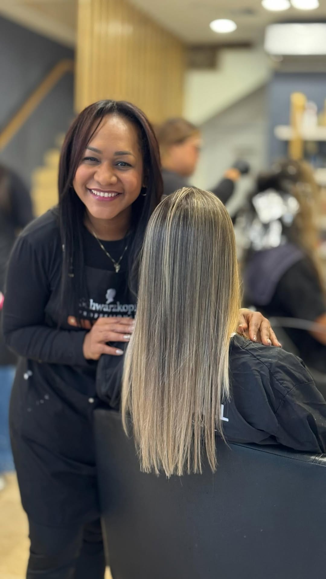 Post 6 by OKARINA PIRELA | ALISADOS  | BALAYAGE | TRUSS | YBERA on Instagram (video)