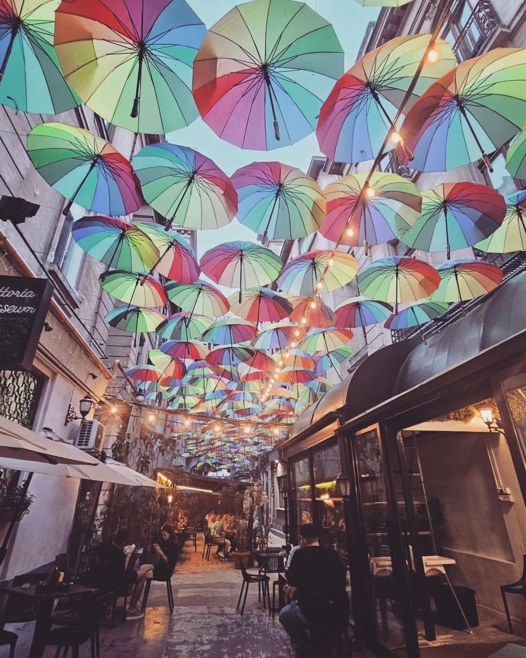 Post 4 by lifestyle&travel KarolinaMorka on Instagram (image)