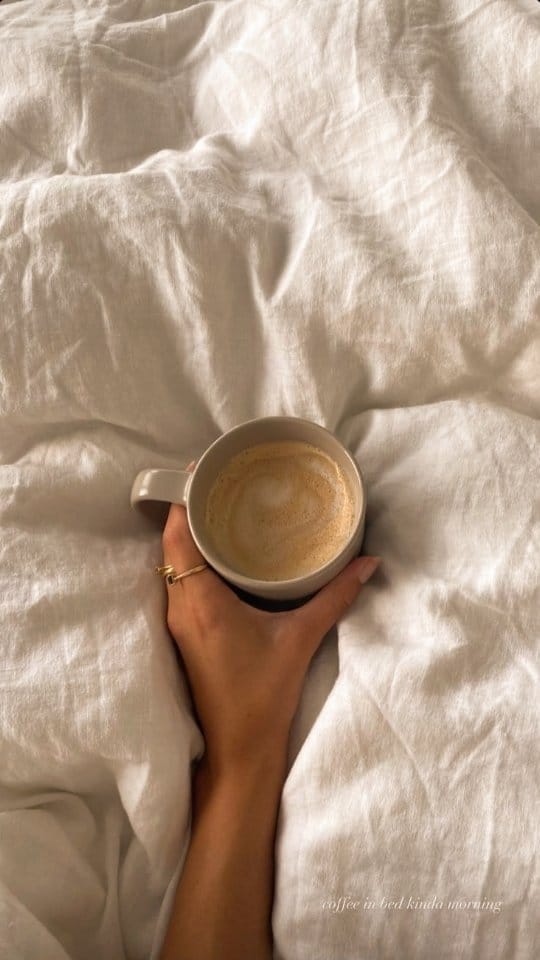 Post 1 by 𝓒𝓪𝓻𝓸𝓵𝓲𝓷𝓮 on Instagram (video)