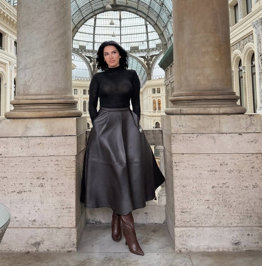 Post 1 by Cristina Cenuse on Instagram (carousel)