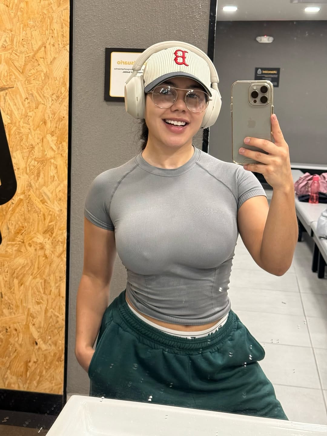 Post 8 by Itzel Avalos Vega on Instagram (image)