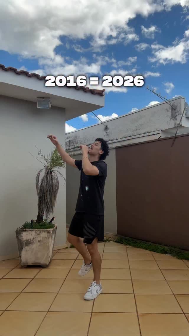 Post 1 by Vitor de Paula "Dips” on Instagram (video)