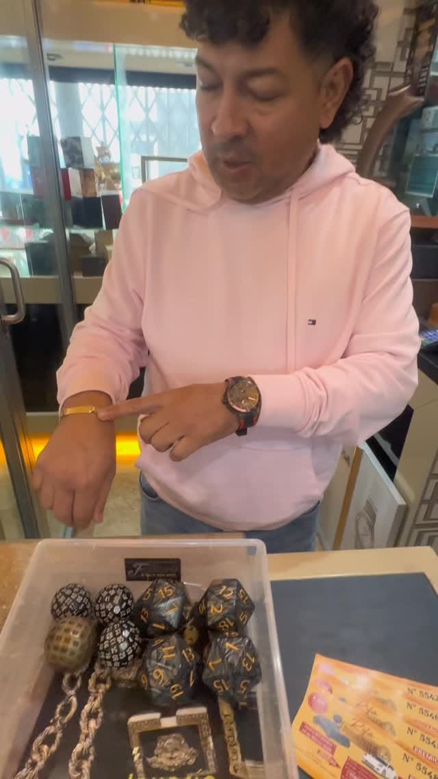 Post 3 by Joyeria ferrezuelo on Instagram (video)