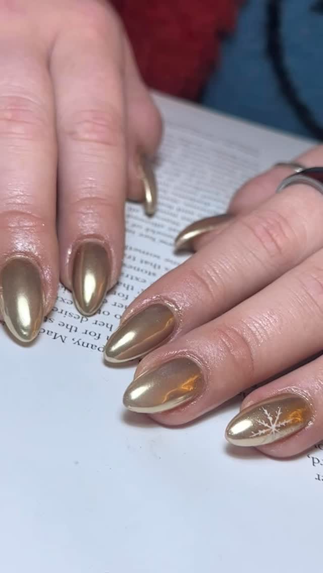 Post 3 by UK NAILS | London | Fulham | Chelsea | Kensington | Putney on Instagram (video)