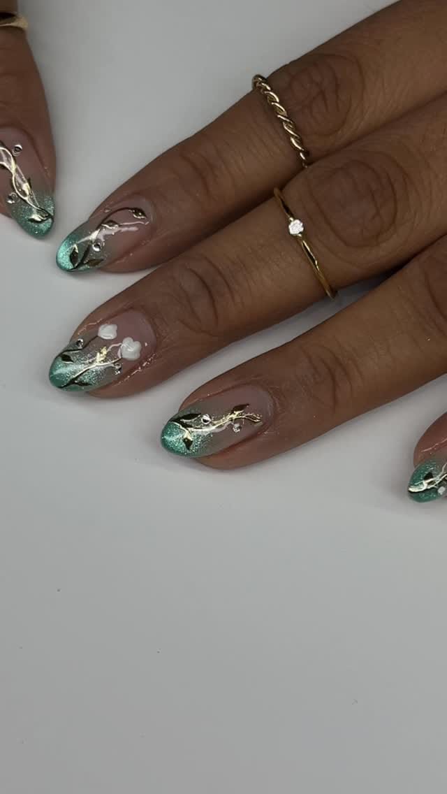 Post 8 by Ivvie Nailss 🩷 on Instagram (video)