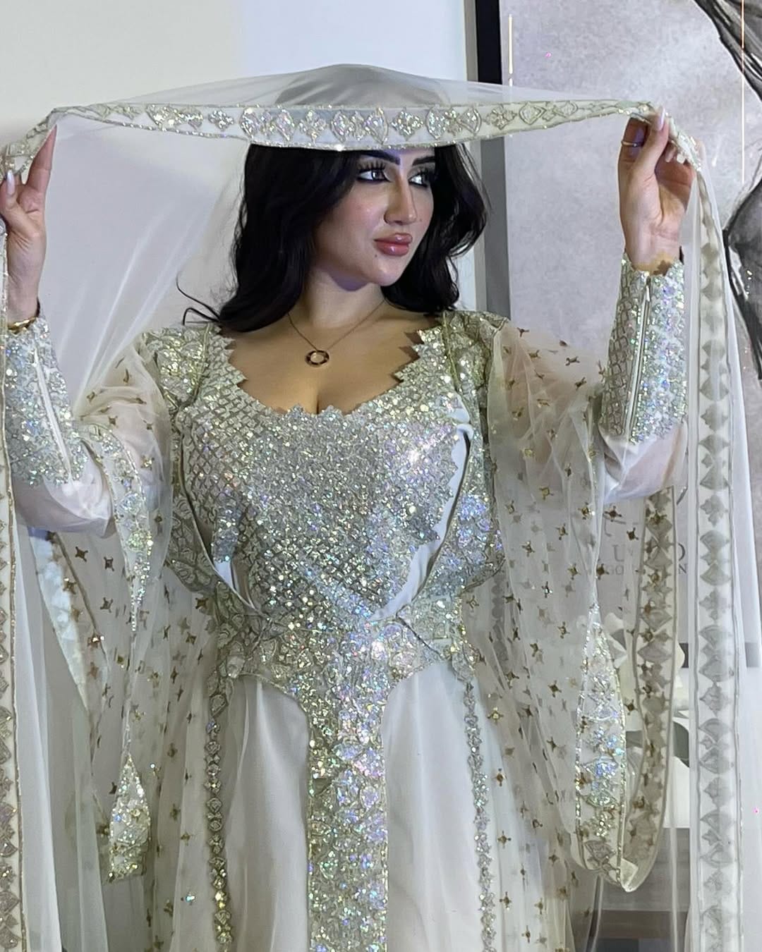 Post 3 by Lugo Fashion on Instagram (carousel)