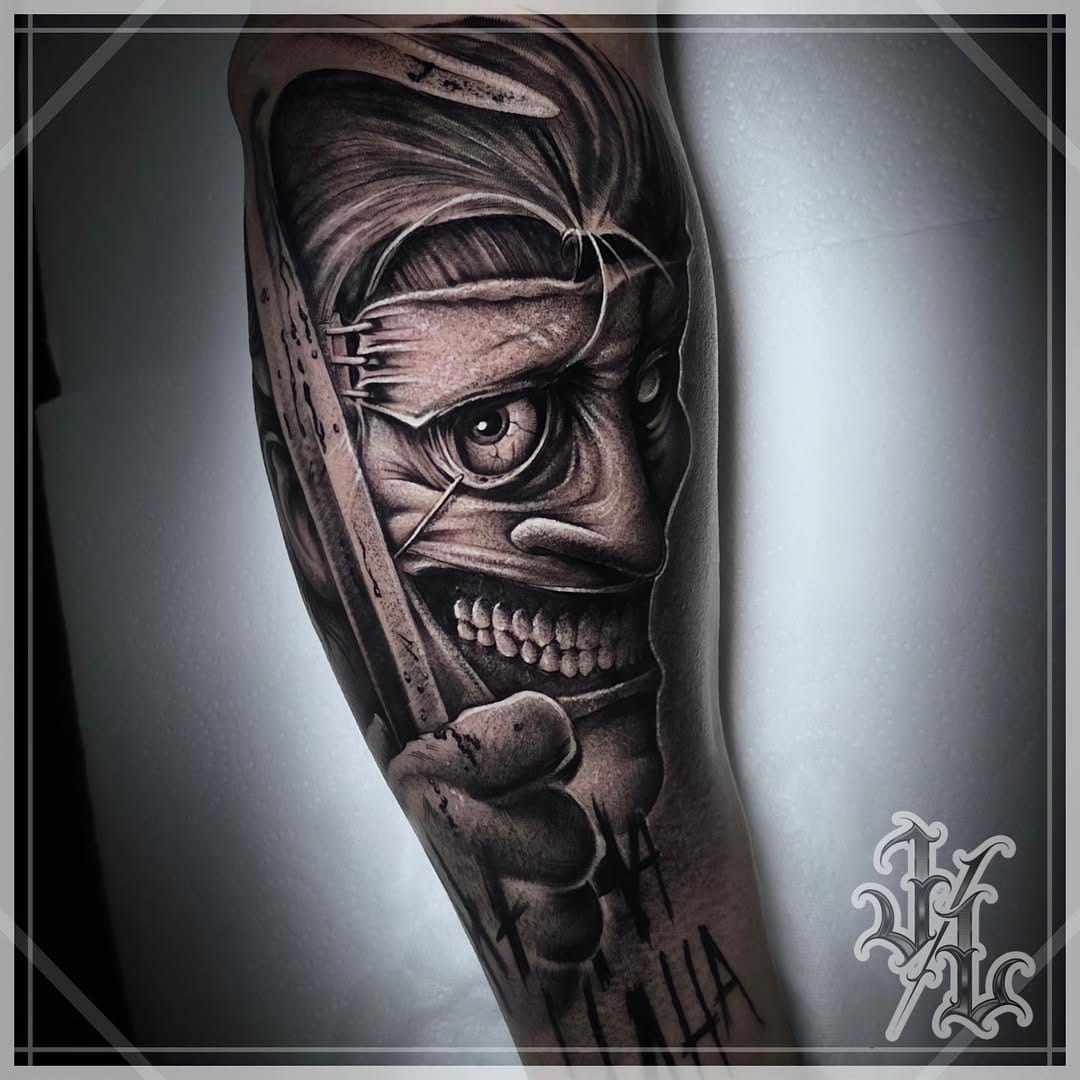 Post 9 by Jota Lopez on Instagram (image)
