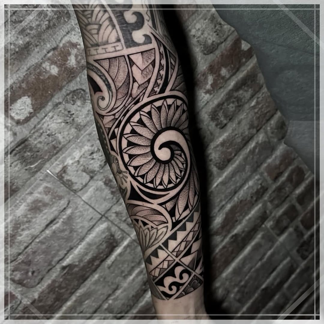 Post 6 by Jota Lopez on Instagram (image)