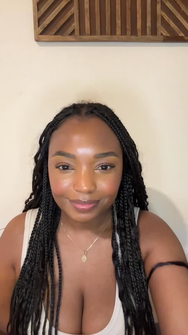 Post 1 by ACNE & CHEMICAL PEEL EXPERT on Instagram (video)