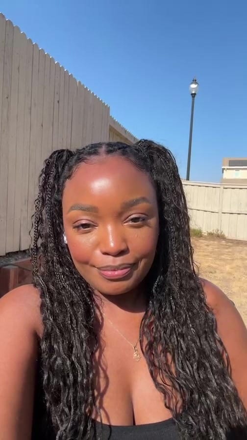 Post 6 by ACNE & CHEMICAL PEEL EXPERT on Instagram (video)