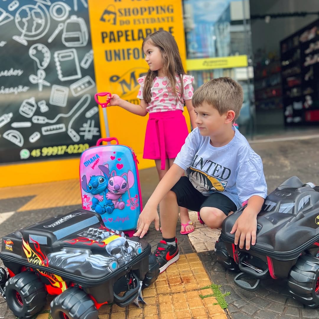 Post 10 by Shopping do Estudante Papelaria Ltda on Instagram (carousel)