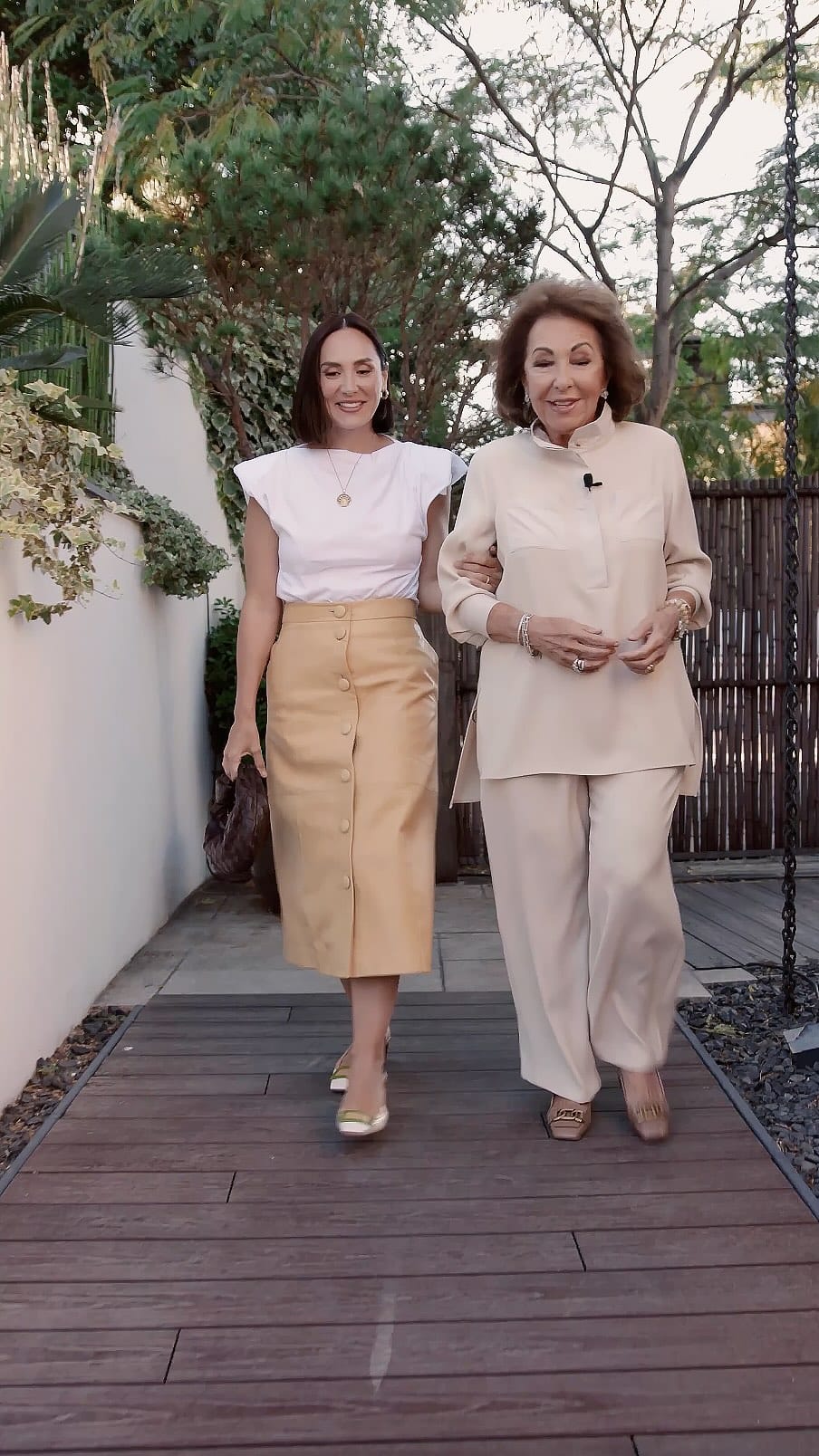 Post 9 by Carmen Navarro on Instagram (video)