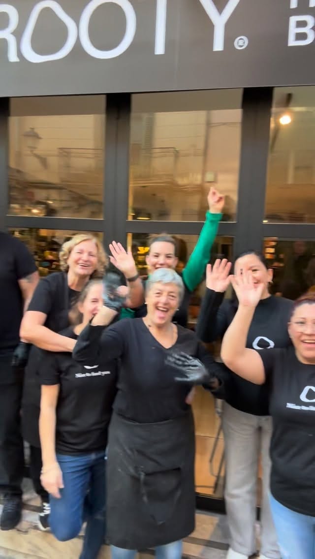 Post 2 by FROOTY • Healthy Bistro & Organic Market on Instagram (video)