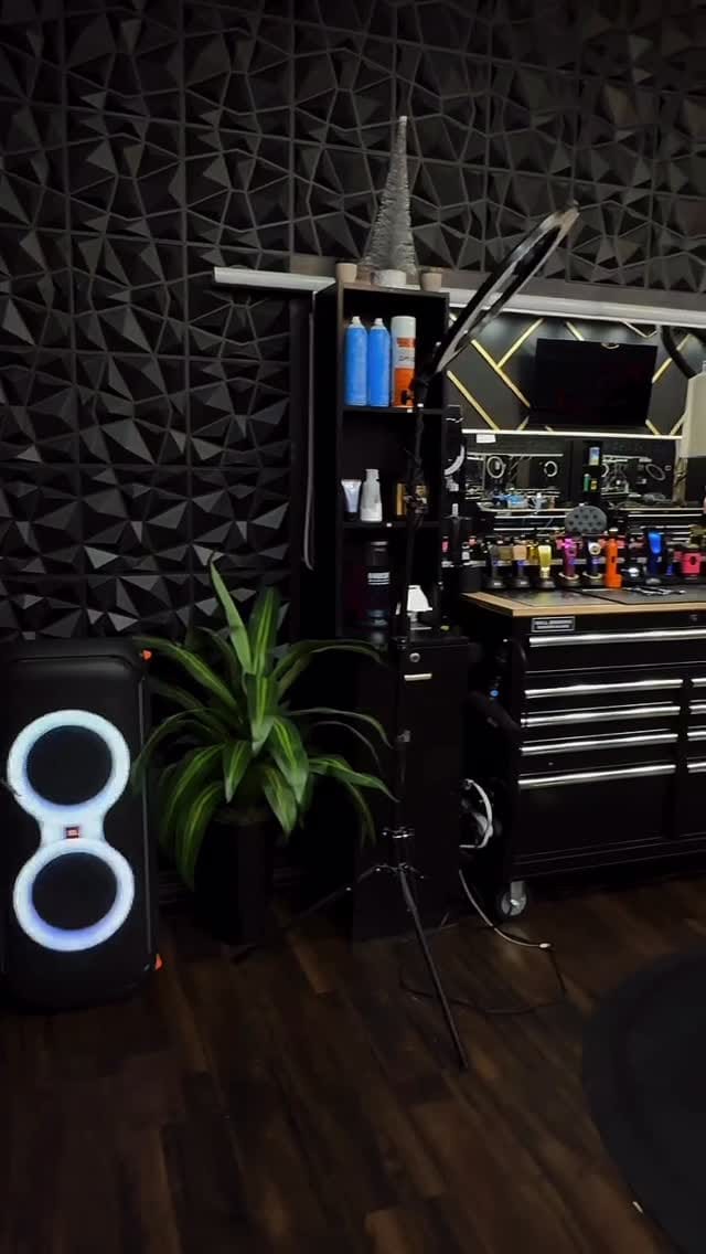 Post 4 by BarberMouad on Instagram (video)