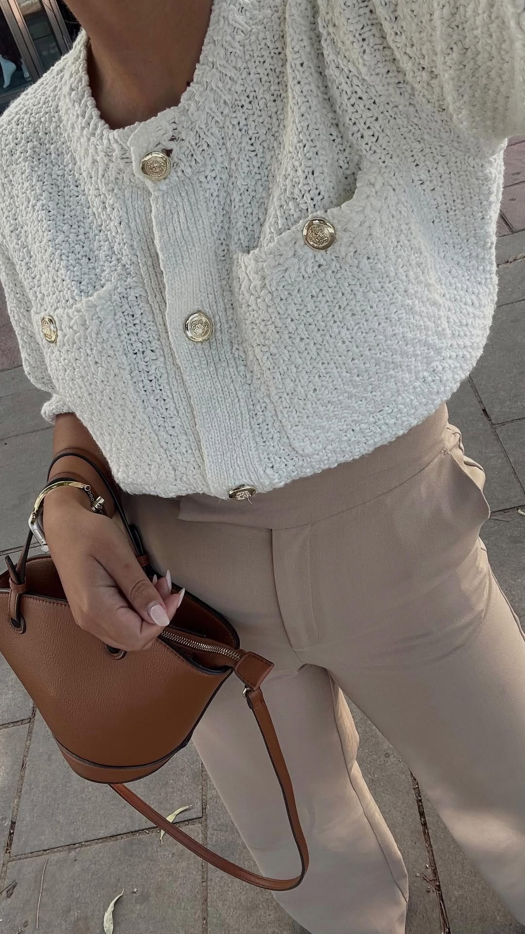 Post 4 by JULIA RODRÍGUEZ on Instagram (video)