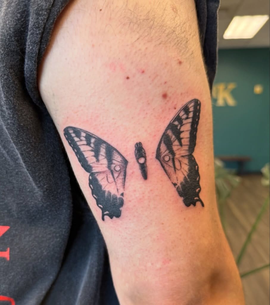 Post 3 by Ravens Mark Body Art Collective on Instagram (image)