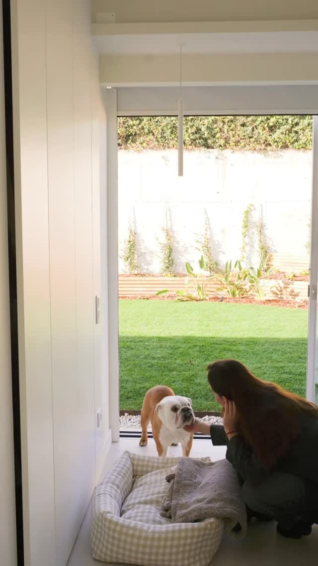 Post 8 by M A W I | U G C on Instagram (video)