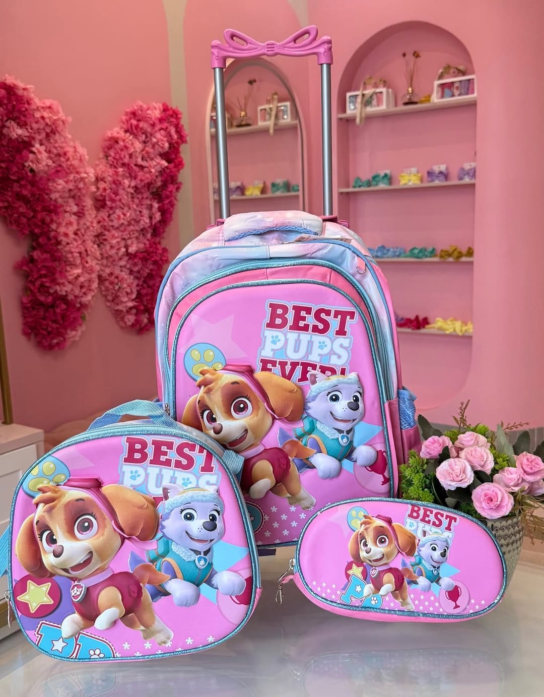 Post 9 by Eloá kids moda infantil e teen em Palmas on Instagram (carousel)