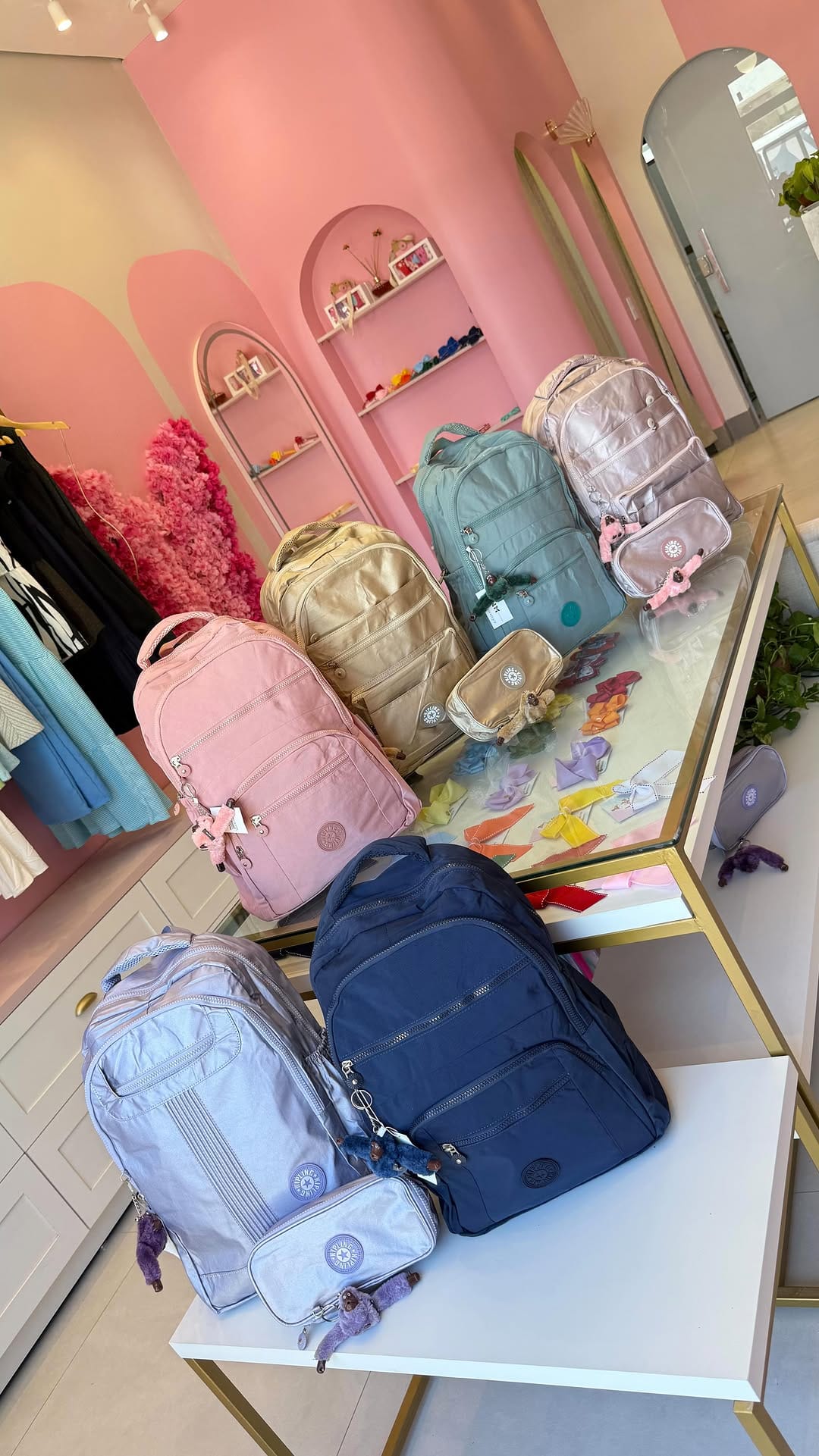 Post 7 by Eloá kids moda infantil e teen em Palmas on Instagram (video)