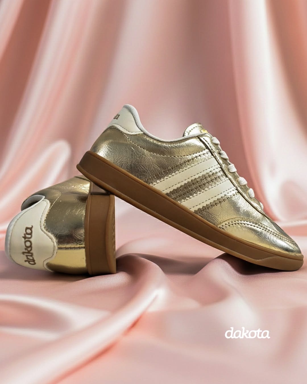 Post 10 by Tango Zapatos on Instagram (carousel)