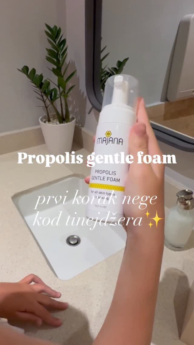 Post 1 by Majana Official on Instagram (video)