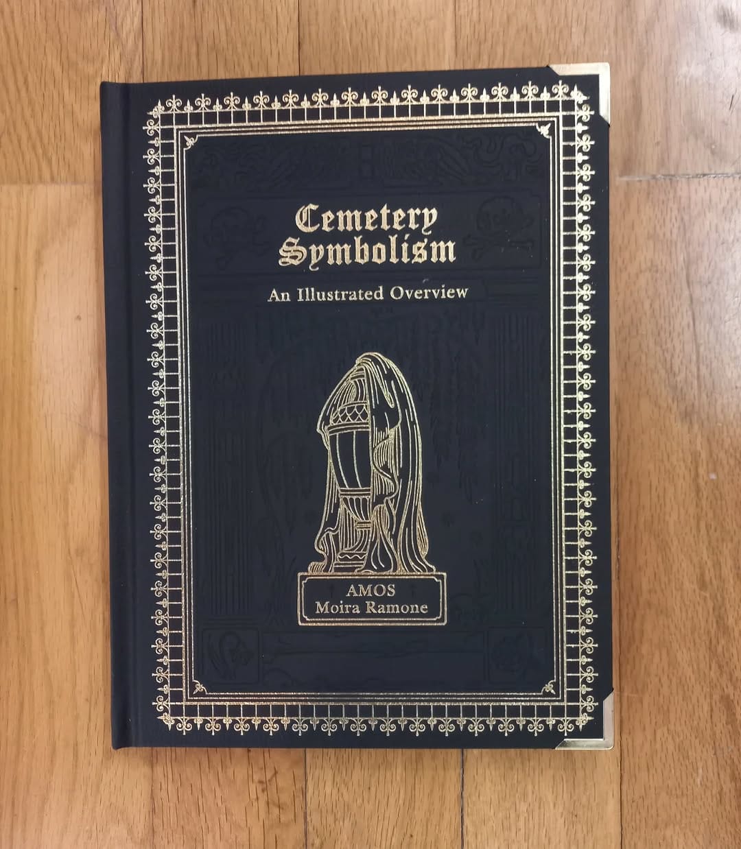 Post 1 by OKULUS BOOKSHOP on Instagram (carousel)