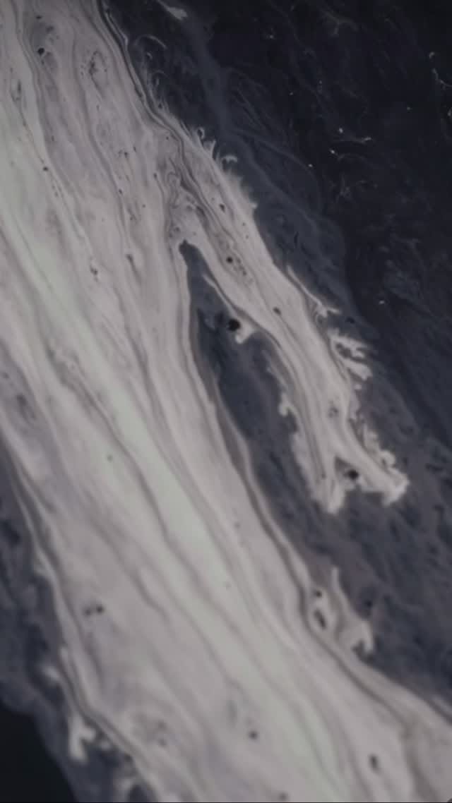 Post 5 by Nadia Perfumería on Instagram (video)