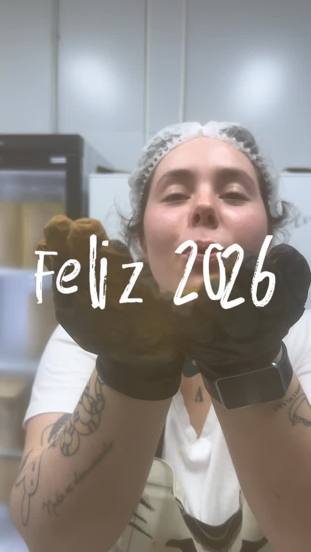 Post 10 by Abuela Canalla | Cheescakes | New York Cookies on Instagram (video)