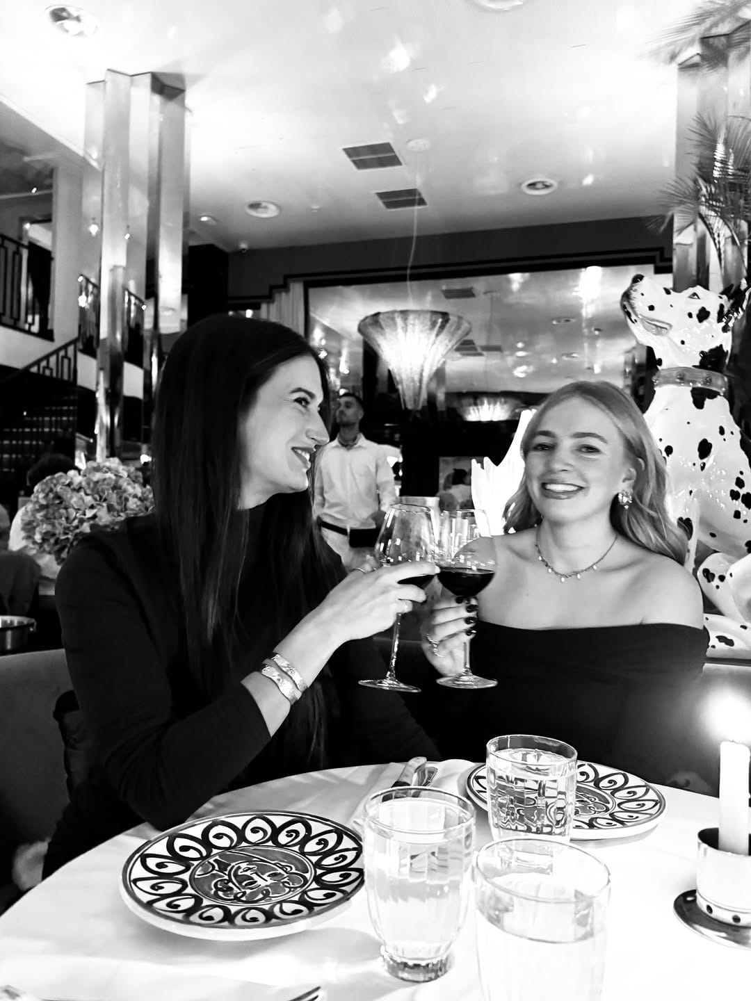 Post 5 by Maja Emily🌺 on Instagram (carousel)