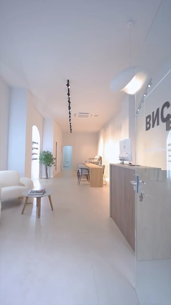 Post 9 by NAILS | MANICURA RUSA EN BARCELONA on Instagram (video)