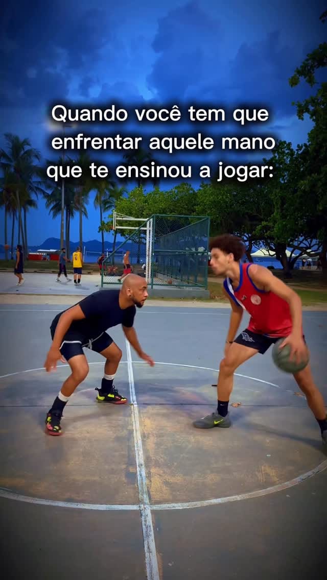 Post 2 by Léo | BOLA AO ALTO on Instagram (video)