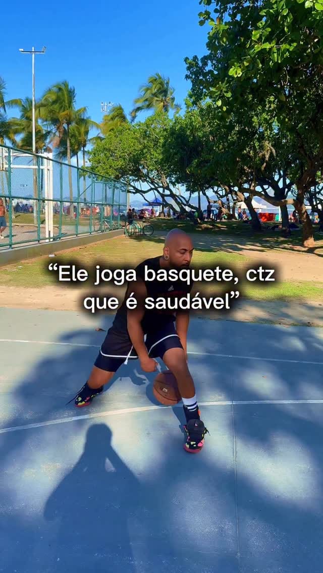 Post 4 by Léo | BOLA AO ALTO on Instagram (video)