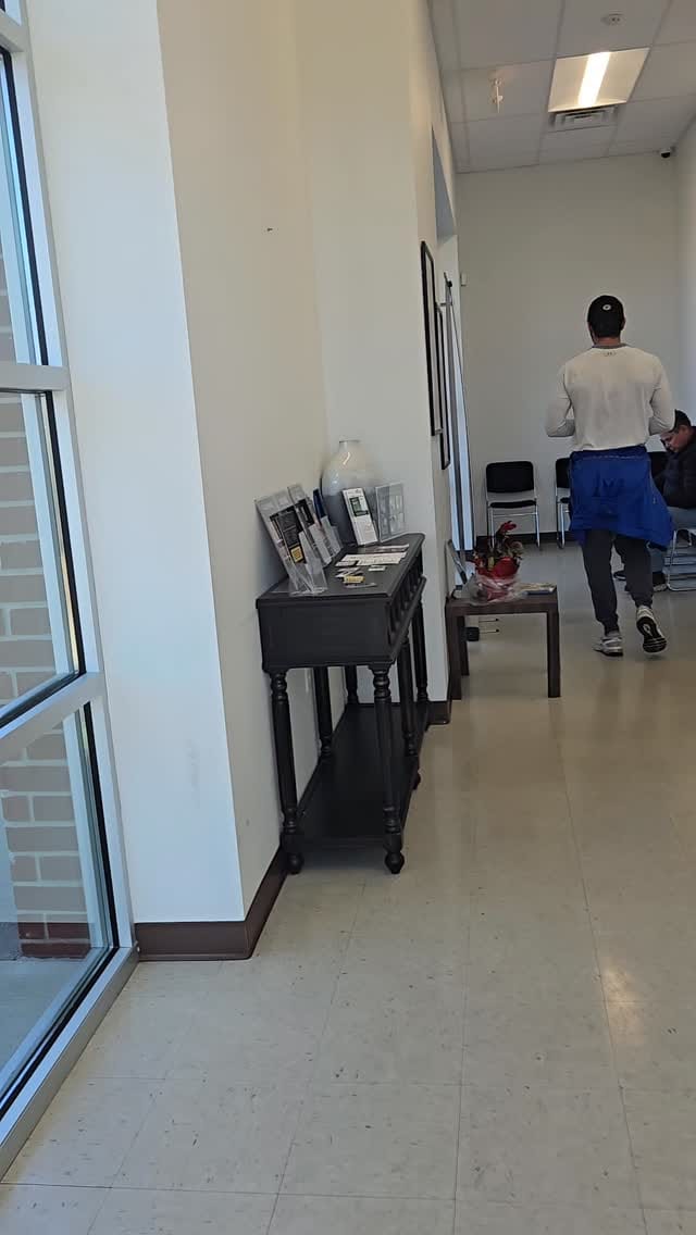 Post 6 by vo nhi on Instagram (video)