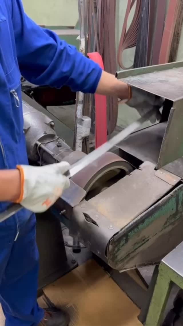Post 8 by Espadas y oro de toledo on Instagram (video)