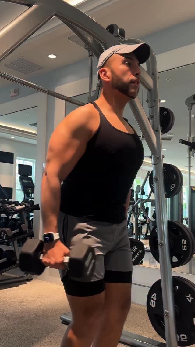 Post 4 by Daniel Sevilla | Zumba Fitness on Instagram (video)