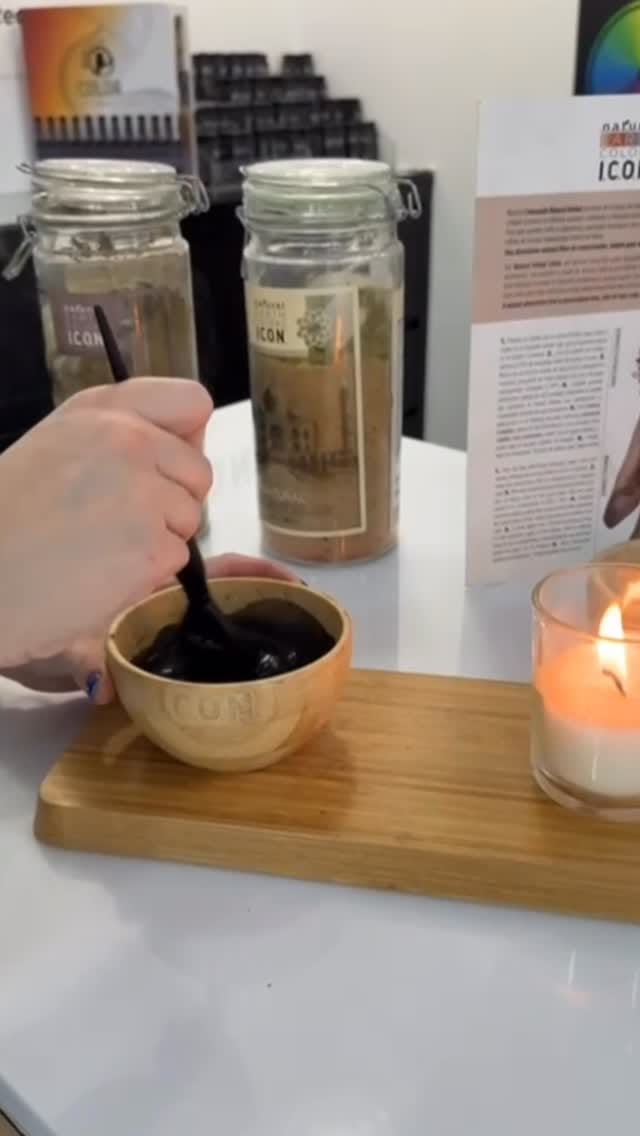 Post 5 by Peluquería Fernando Cara on Instagram (video)