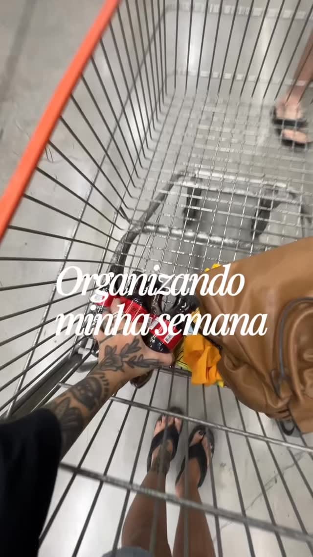 Post 2 by Vitória Reis on Instagram (video)