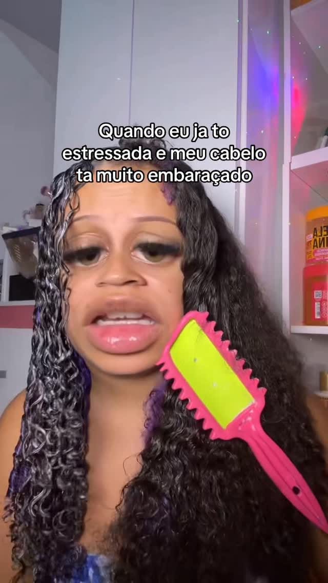 Post 1 by Rayssa vitoria on Instagram (video)