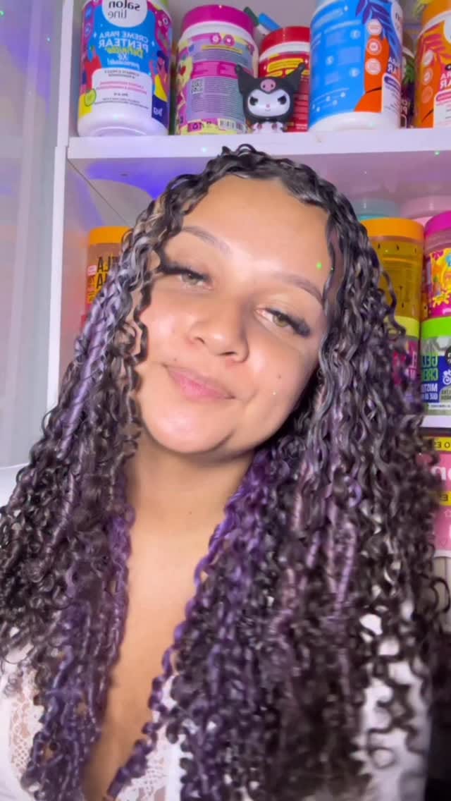 Post 4 by Rayssa vitoria on Instagram (video)