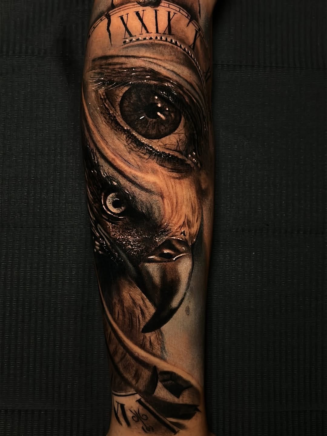 Post 6 by Quartier Tatuajes piercing Málaga on Instagram (carousel)