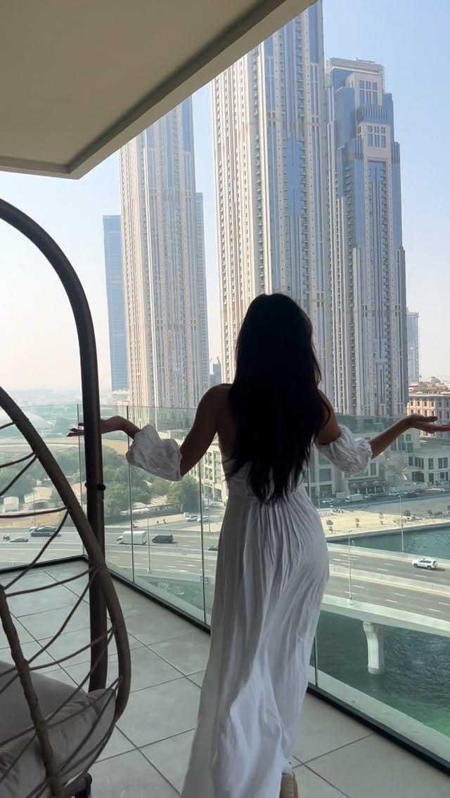 Post 3 by Miriam Saavedra on Instagram (video)