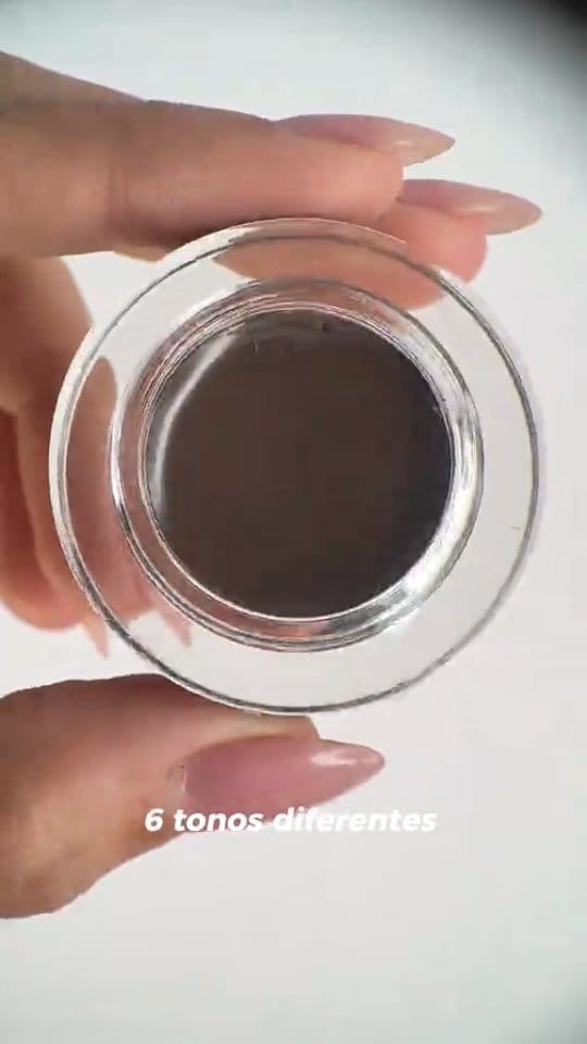 Post 2 by ISZA Maquillaje y skincare en León on Instagram (video)