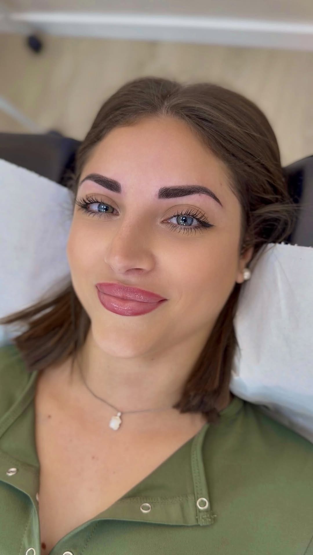 Post 6 by Estefanía Sapiña Cortemanía Estilistas on Instagram (video)