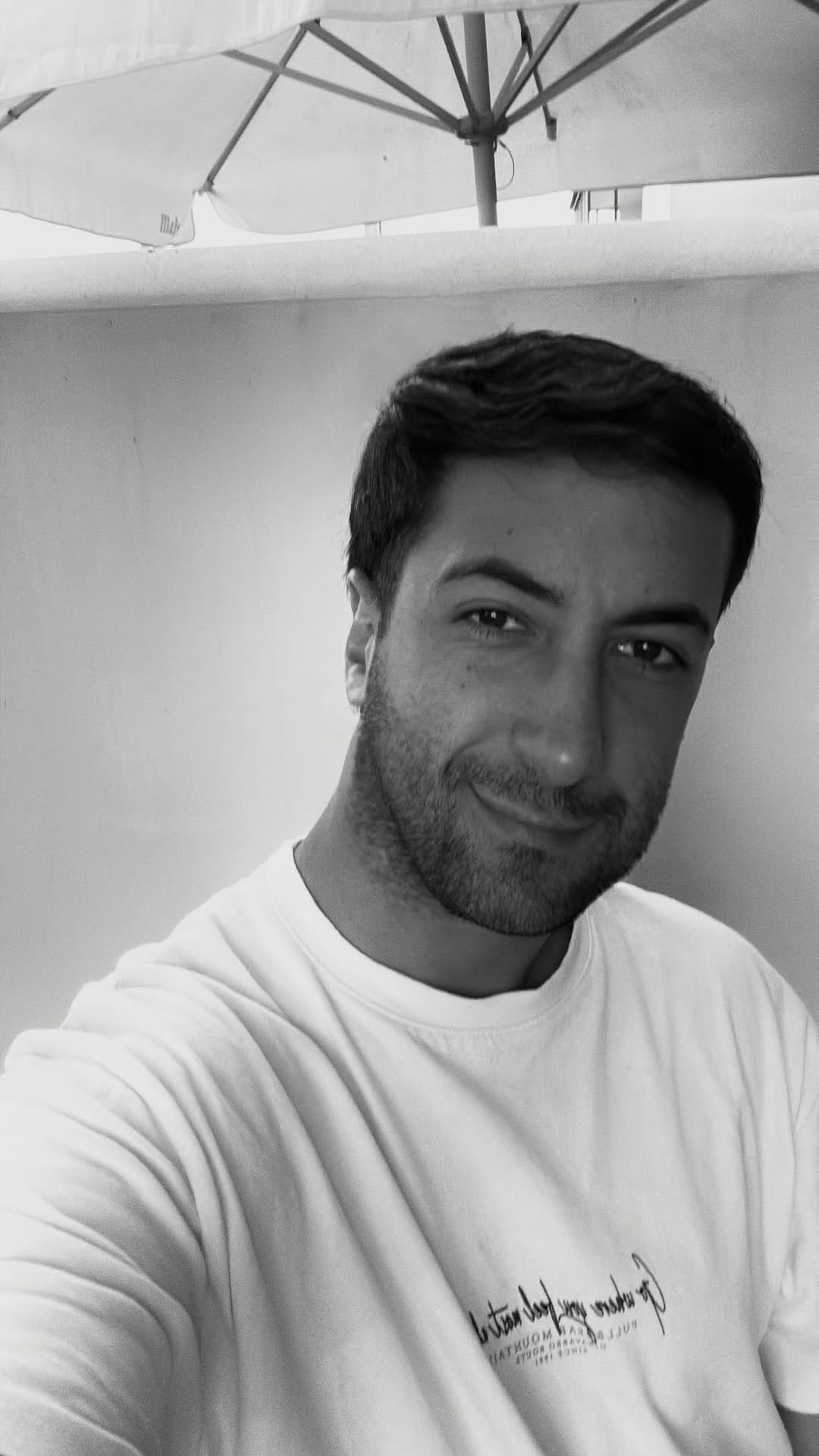 Post 4 by Manuel Contreras on Instagram (video)