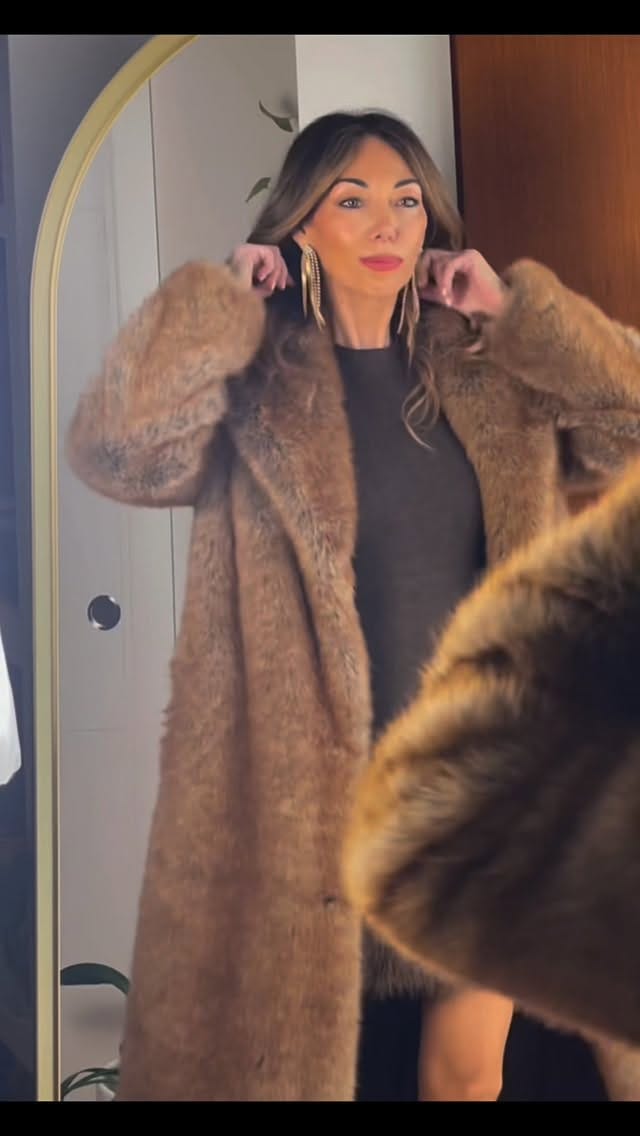 Post 8 by Lidia Beatriz on Instagram (video)