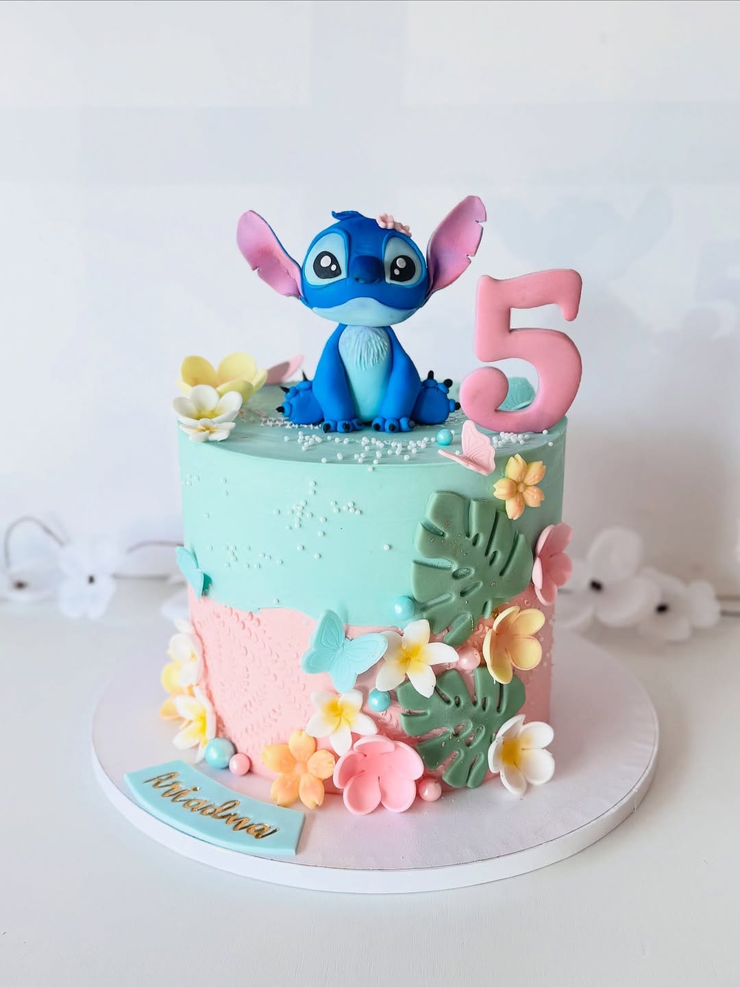Post 3 by Pasteleria Zoya on Instagram (image)