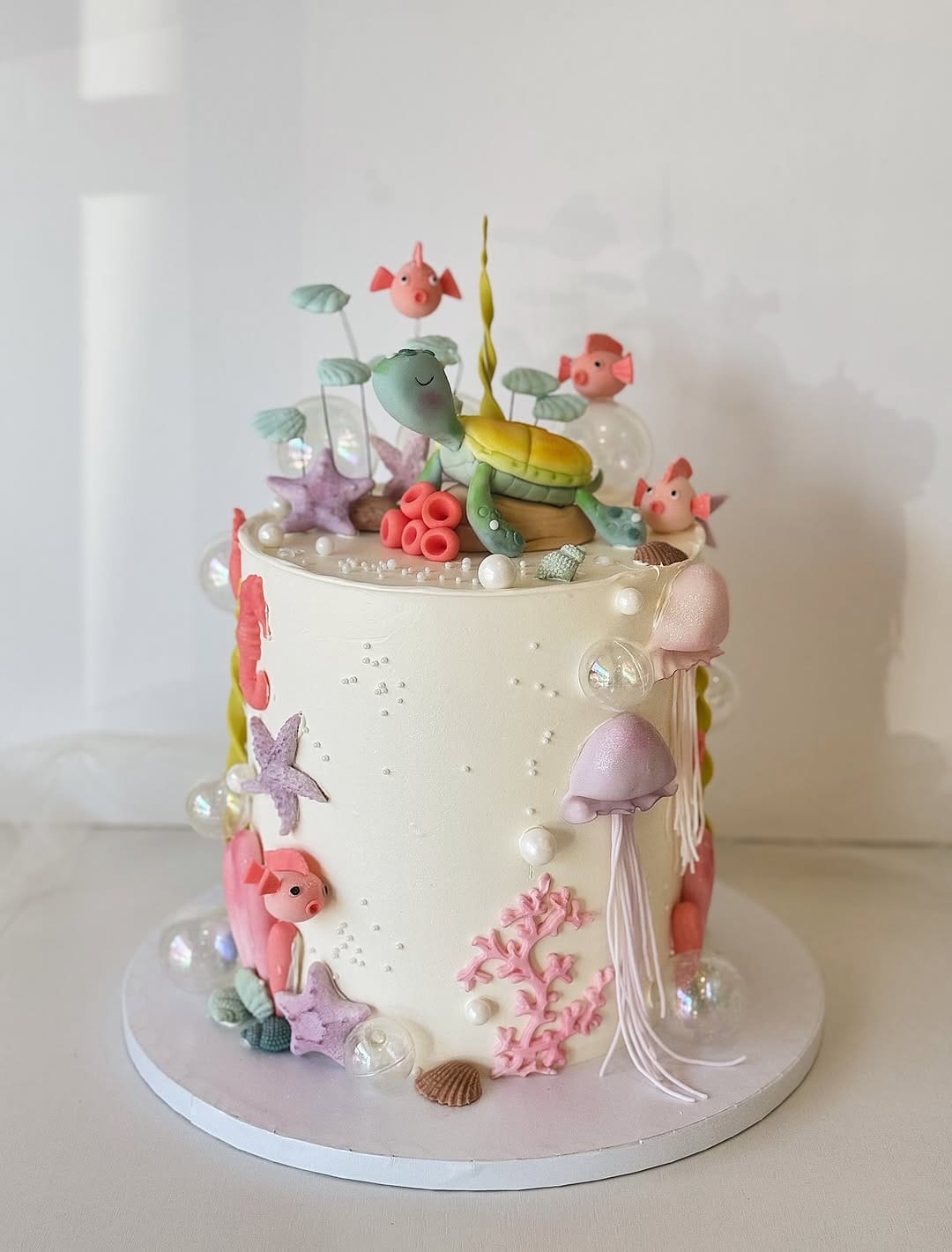 Post 8 by Pasteleria Zoya on Instagram (carousel)