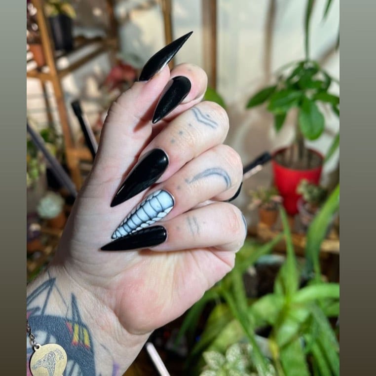 Post 10 by Raleigh Nail Tech on Instagram (image)