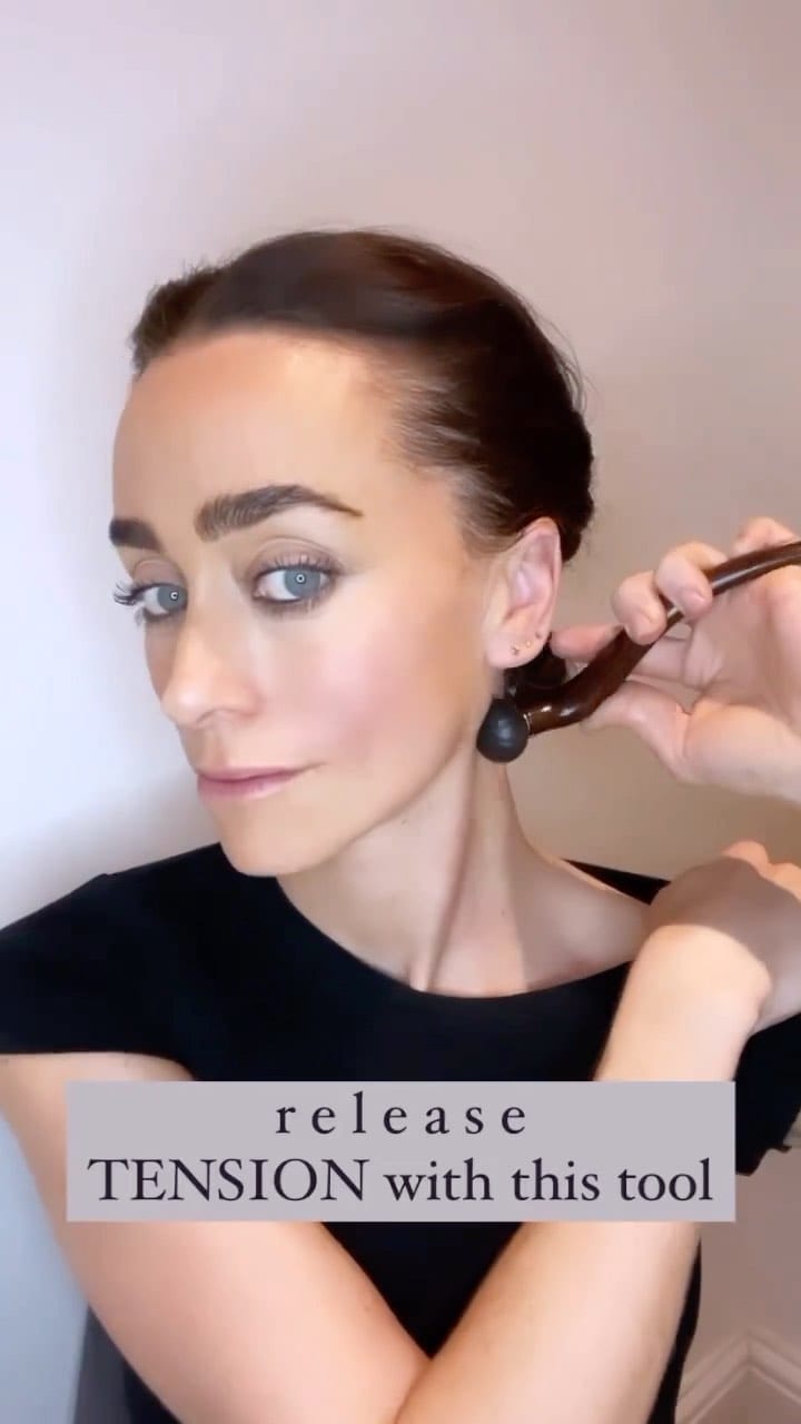 Post 8 by Carbonnique on Instagram (video)