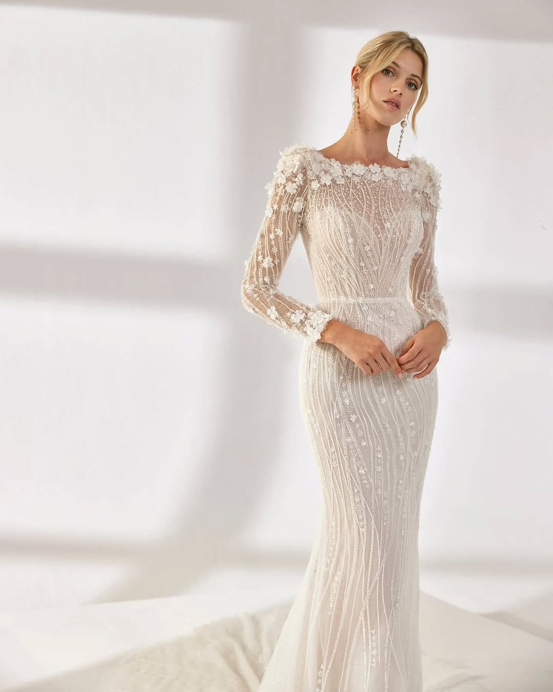 Post 2 by CRISTYANTH - Vestidos de Novia & Trajes de Novio on Instagram (carousel)